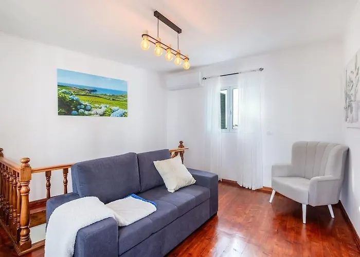 Oasis De Marie Lagoa (Azores)